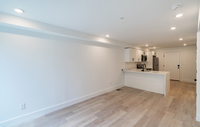 36 N 40 ST