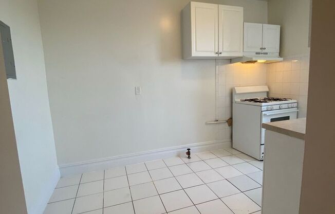 525 - Golden Crest 525 60th Street, LLC