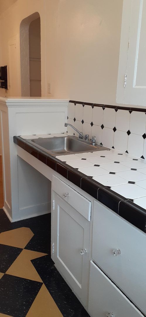 1 bed, 1 bath, 670 sqft, $1,549, Unit 303