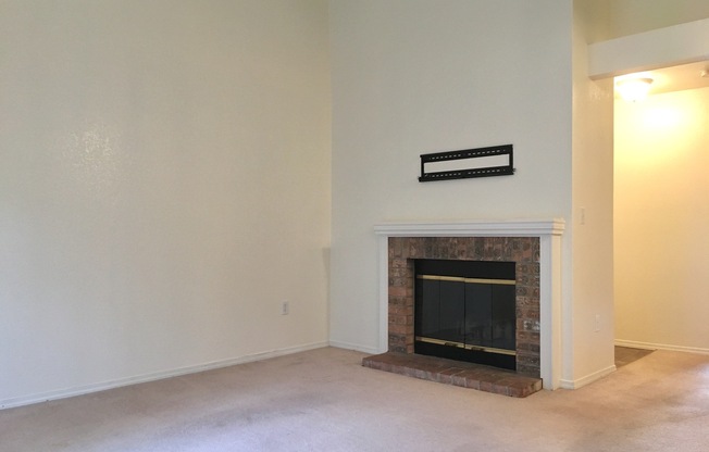 1 bed, 1 bath, $1,695, Unit # D 303