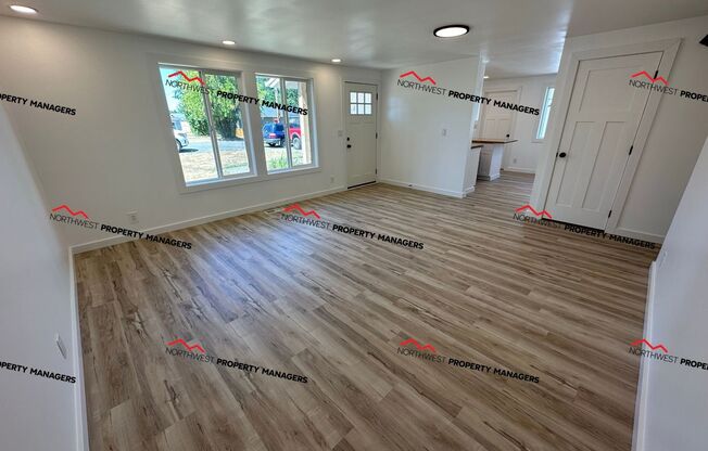 STATUS: AVAILABLE   | R293 | $2095.00