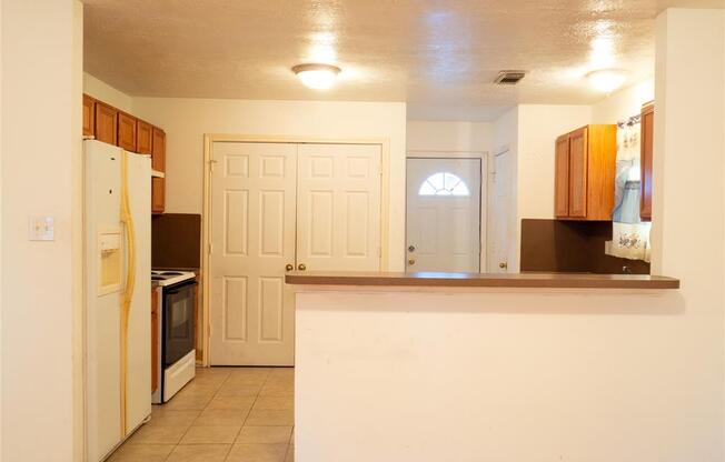 5706 TUSKEGEE ST
