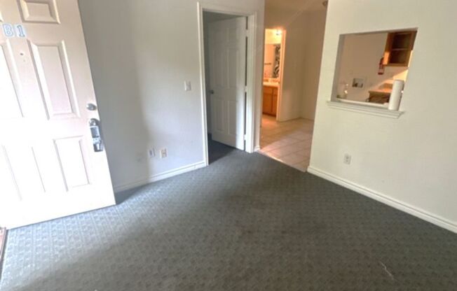 1 bed, 1 bath, 806 sqft, $545, Unit B-1