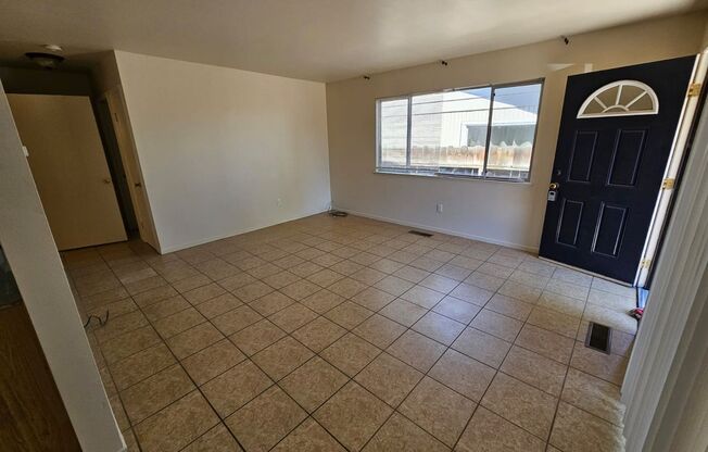 2 beds, 1 bath, 800 sqft, $1,500