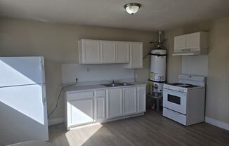 1 bed, 1 bath, 550 sqft, $999, Unit UNIT D