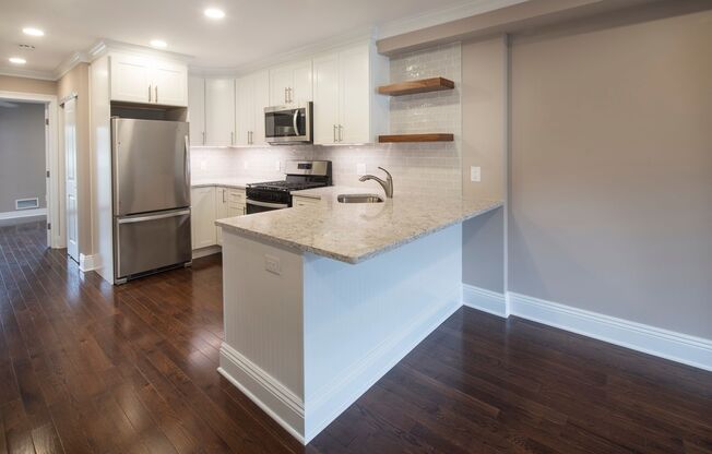 1 bed, 1 bath, 720 sqft, $2,595, Unit 59C