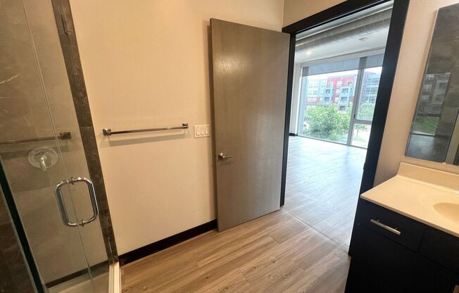 Studio, 1 bath, 582 sqft, $1,175, Unit 202