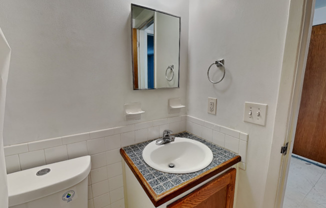 9610 N 12 ST