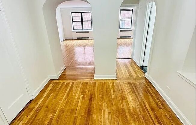 1 bed, 1 bath, $2,000, Unit APARTMENT 6D