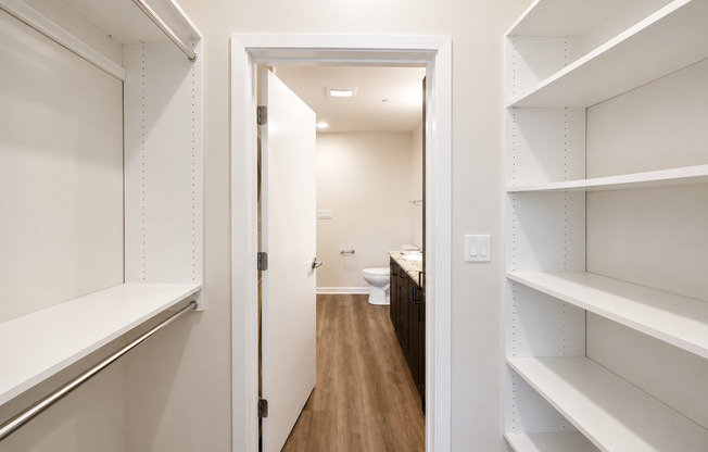 2 beds, 1 bath, 983 sqft, $2,950, Unit 113