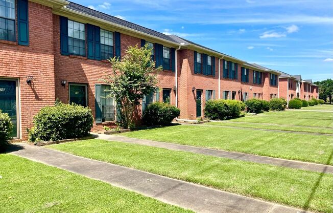 Beautiful Updated Townhomes in Decatur, AL