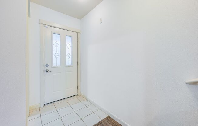 2 bedroom 2.5 bathrooms. 1 parking space only.