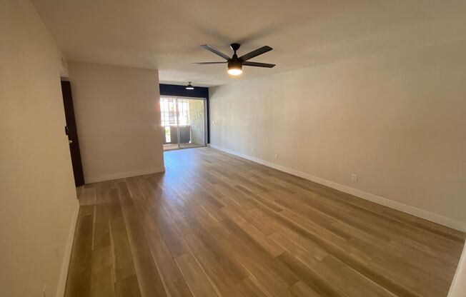 Beautiful 1 Bedroom 1 Bathroom Condo Upstairs!! A must see!!