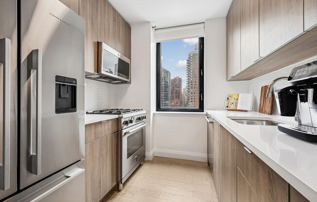 2 beds, 2 baths, $6,700, Unit 22E