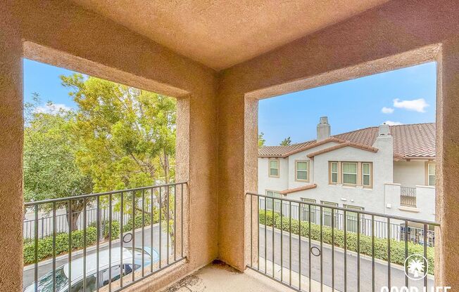 Bright 2BD/2BA Condo in Sabre Springs with Covered Balcony, In-Unit Laundry & Garage