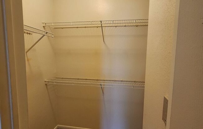 1 bed, 1 bath, 660 sqft, $1,325, Unit 505-u