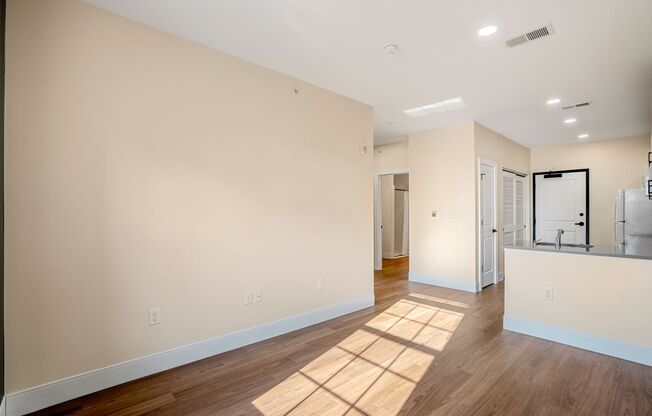 1 bed, 1 bath, 569 sqft, $1,199, Unit 140 Emmaus Rd.