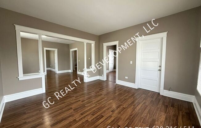 319 W CHICAGO ST