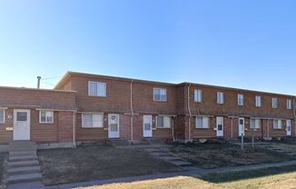 Discover Comfort & Convenience at Southwest Heights Townhomes!