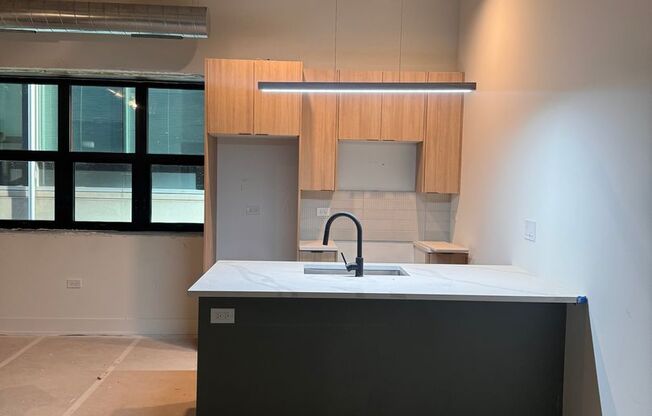 Studio, 1 bath, 554 sqft, $2,099, Unit 404
