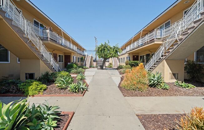 13801 - 13817 Van Ness Ave