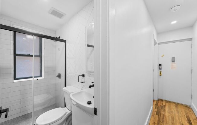 3 beds, 1.5 baths, 602 sqft, $4,200, Unit 1