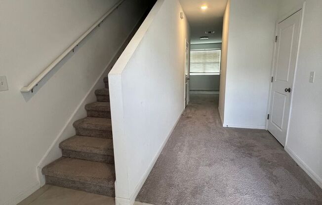 Modern 3-Bed Townhome w/ Garage in Desirable Davenport Community