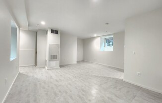 457 W 150 ST