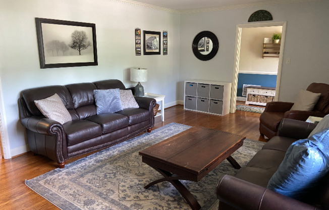 1219 GREENWAY CT