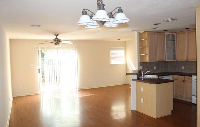 4 beds, 3 baths, $4,100, Unit #A