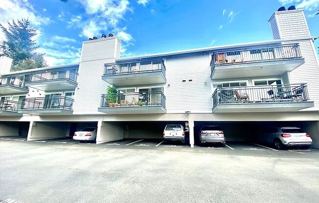 Kirkland Condo