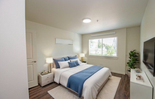 Blanton Commons Apartments in Beaverton, Oregon with 1 or 2 Bedrooms