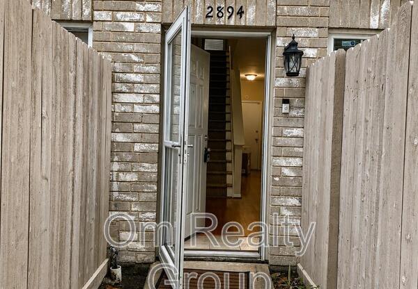 2894 HOLLY HALL DR
