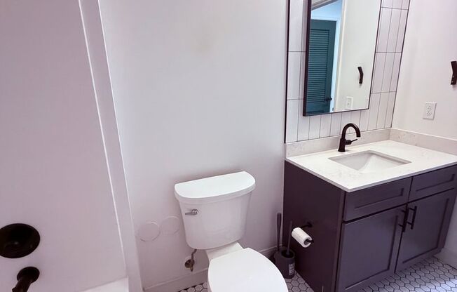 1 bed, 1 bath, 635 sqft, $1,900, Unit Unit 502