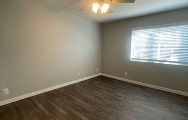 2 beds, 2 baths, 850 sqft, $2,820, Unit 835-06