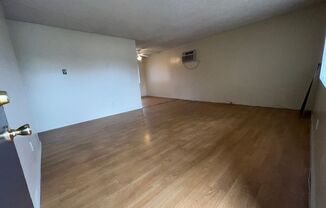 2 beds, 1 bath, 850 sqft, $2,295, Unit 2415