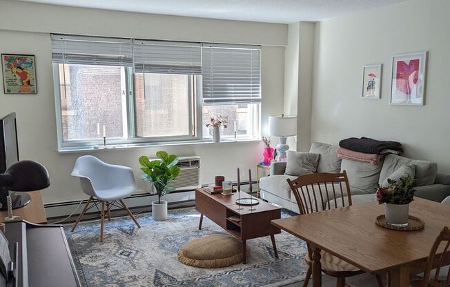 1 bed, 1 bath, 570 sqft, $2,850, Unit 507
