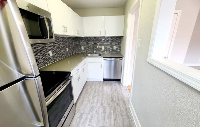 1 bed, 1 bath, 611 sqft, $1,150, Unit 4440-201