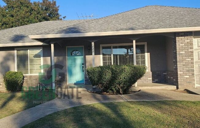 Price reduced! Beautiful 3 BEDROOM 2 BATH HOME IN MODESTO!! MOVE IN READY!
