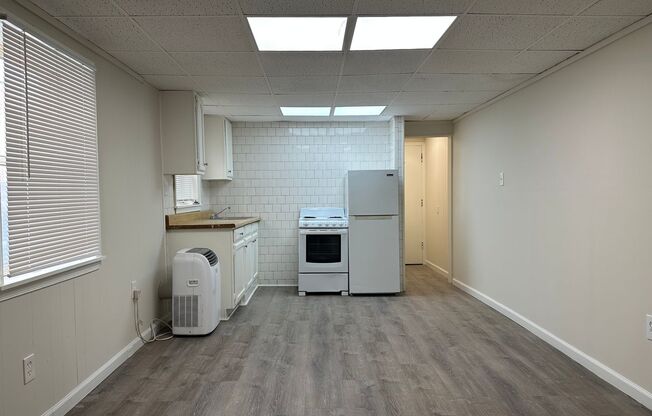 121 West Saratoga Street