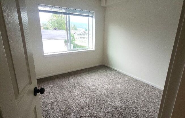4 beds, 4 baths, 1,523 sqft, $3,575, Unit 25