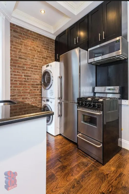 W. 108th St Columbus Ave