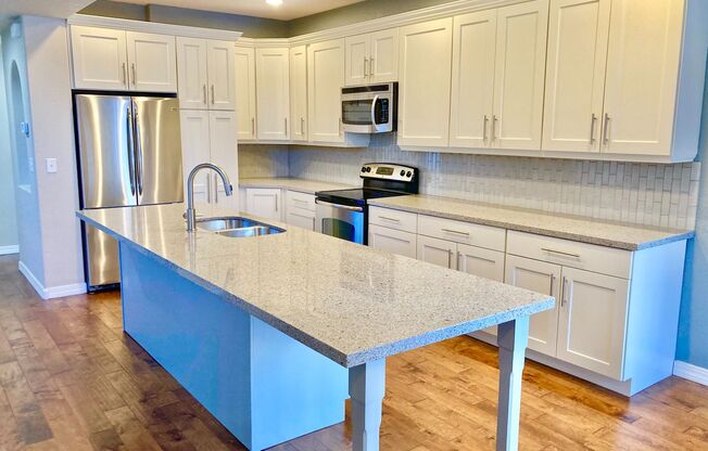 Lovely 3 Bedroom, 2.5 Bathroom Townhome