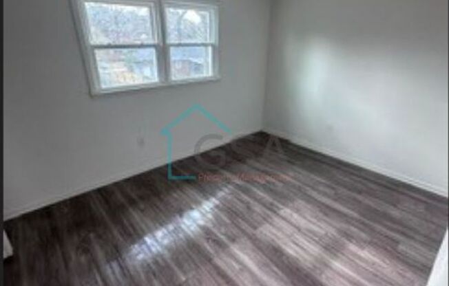 2 beds, 1.5 baths, 975 sqft, $950, Unit Cliffwood Terrace-4302-4A