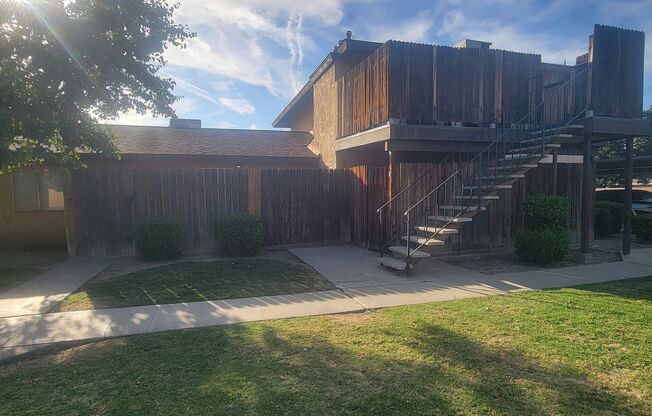N. Halfmoon Dr. 2