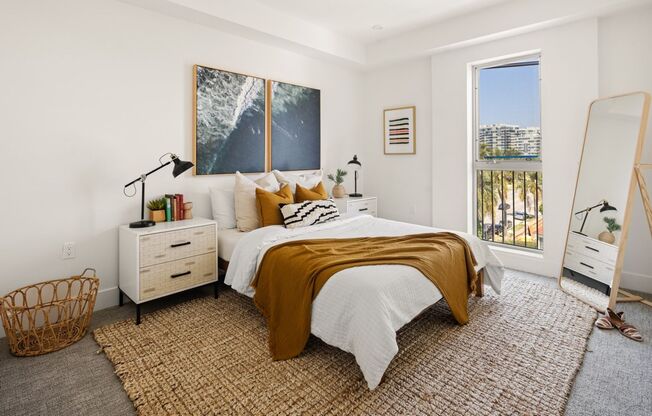 4 beds, 4 baths, 1,370 sqft, $4,765, Unit 407