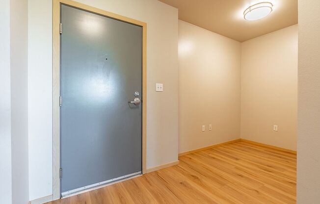 1 bed, 1 bath, 760 sqft, $1,933, Unit C504