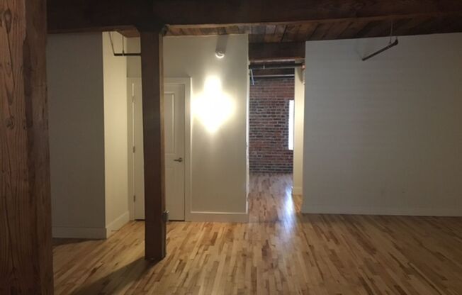 1 bed, 1 bath, 465 sqft, $1,450, Unit Apt 225