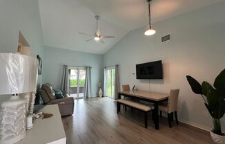 2 beds, 1 bath, $2,295