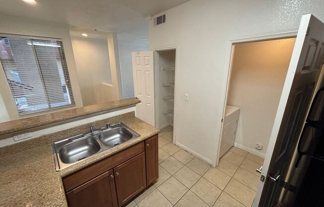 1 bed, 1 bath, $1,095